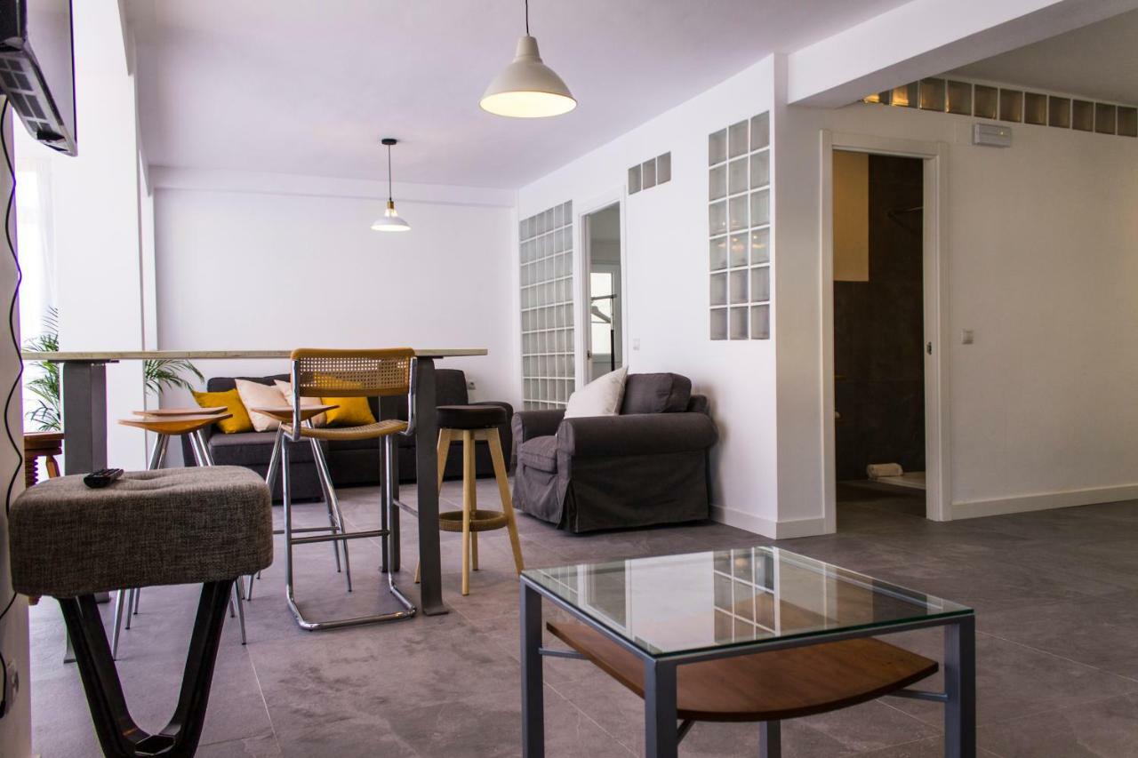 Loft Humilladero Lägenhet *
