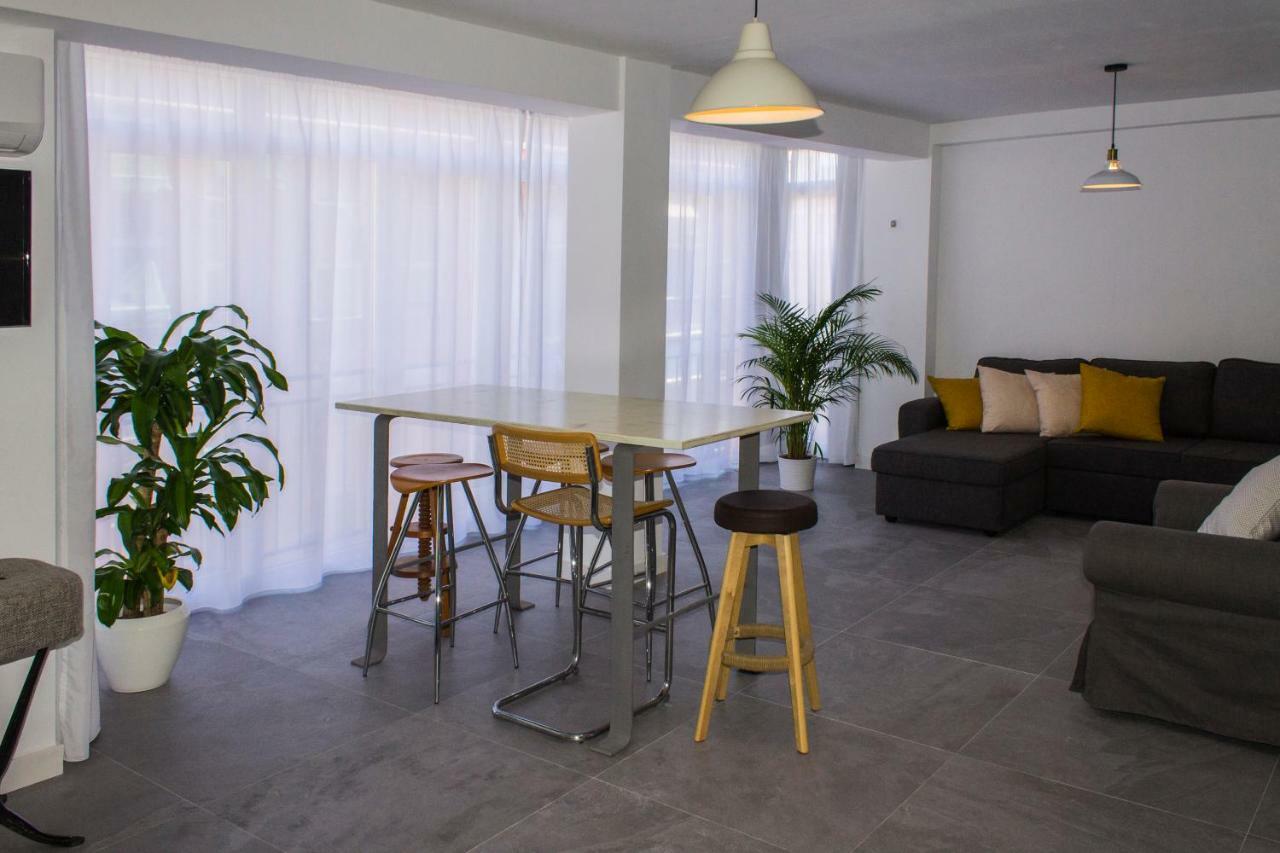 Loft Humilladero Lägenhet
